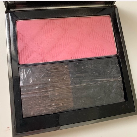 Burberry Other - Makeup Burberry blush in peony col:04